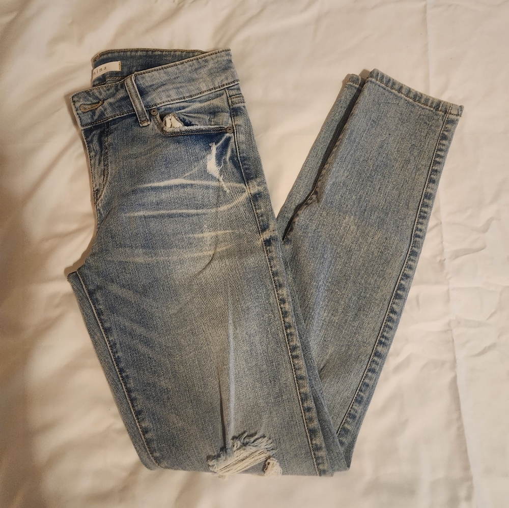 Eunina light wash jeans